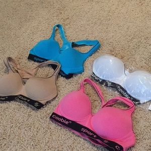 Set of Four! never Worn! 34B Sports bras